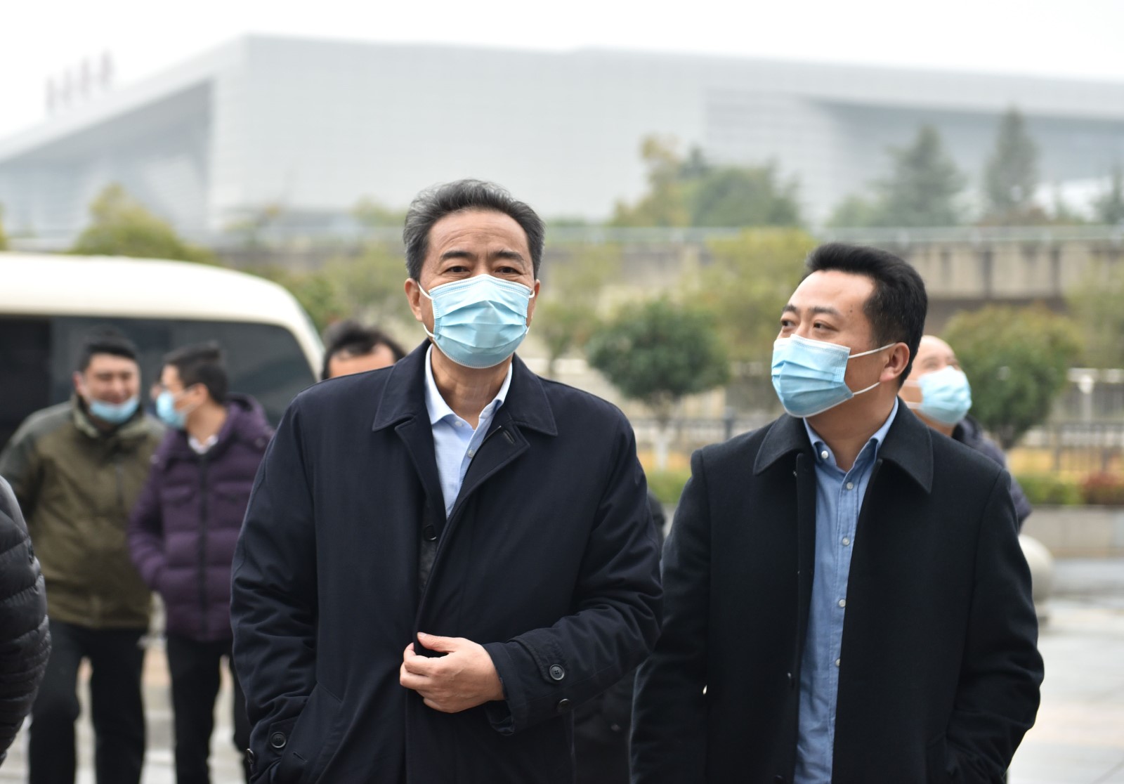 鄧建新一行檢查南昌長途汽車西站雨雪冰凍天氣安全生產