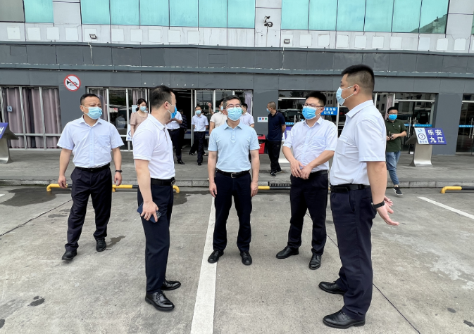 南昌市交通投資集團領導督導徐坊客運站端午節安全生產暨疫情防控工作