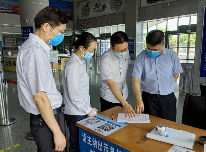 張小平督導南昌長途汽車西站安全生產、疫情防控、文明創建等工作