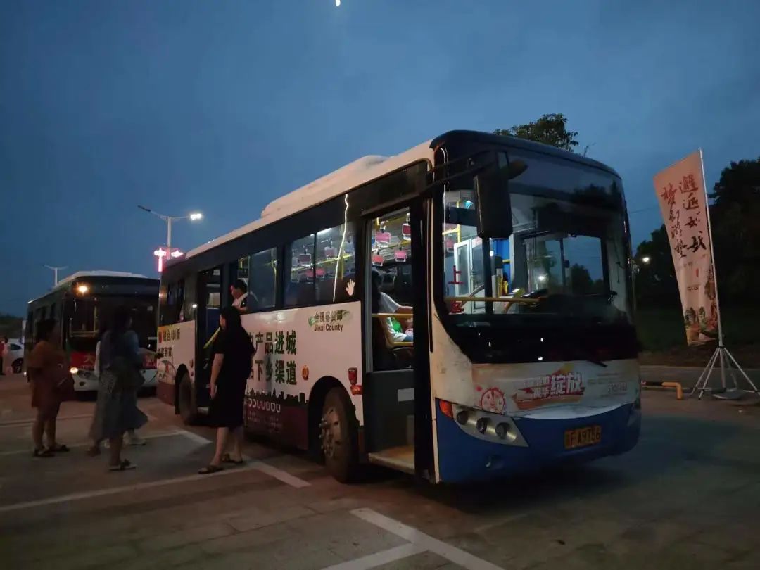 撫州長運：圓滿完成象山文化旅游節(jié)活動運輸轉運任務